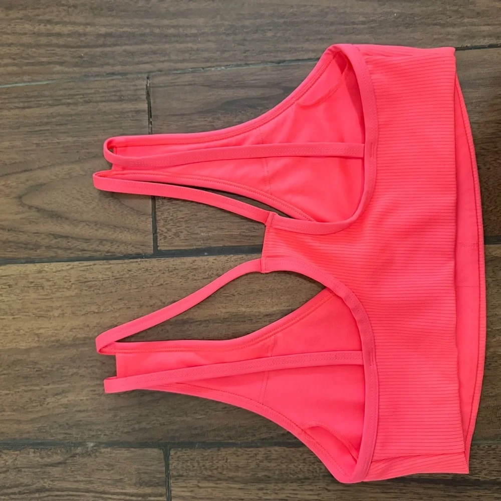 ALO yoga Real SportsBra Fluorescent Pink Coral Sz Small